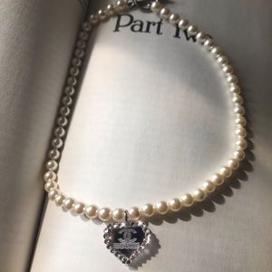 SOLD Chanel Swarovski Pearl Necklace Pendant 🦋